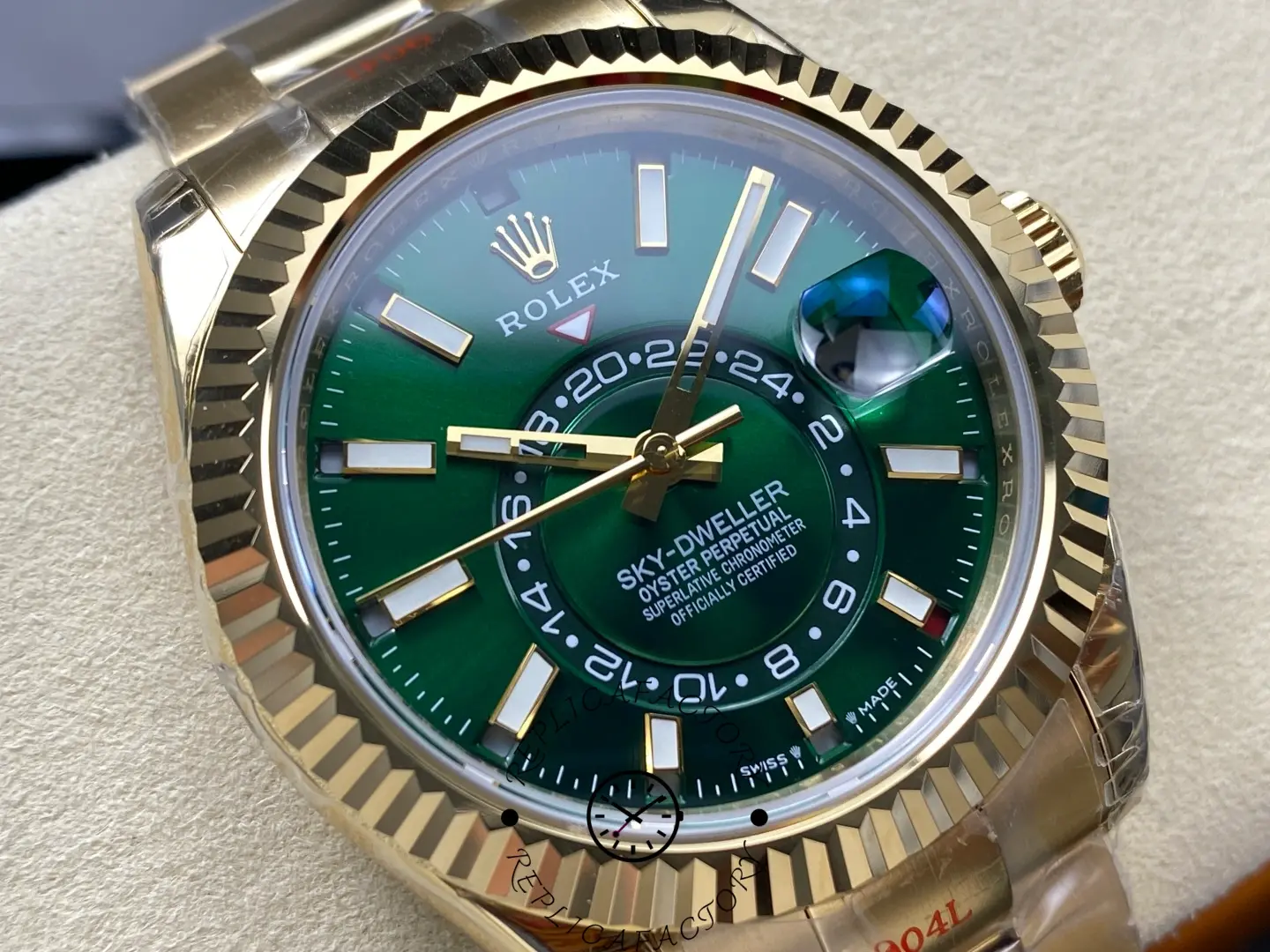 Replica 2025 Rolex Sky-Dweller 336938 1:1 Clone Green Dial Watch - QualitySwissReplica