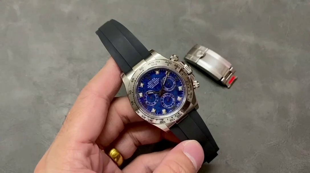 Replica Rolex Daytona 116519 White Gold Blue Garnet Disc Diamond Marking Men's Watch - QualitySwissReplica