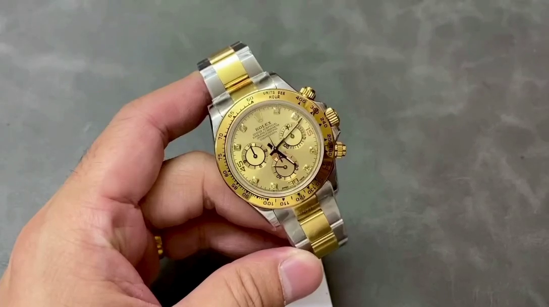 Replica Rolex Cosmograph Daytona 116503 Yellow Gold Champagne Diamond Dial 40MM Mens Watch - QualitySwissReplica