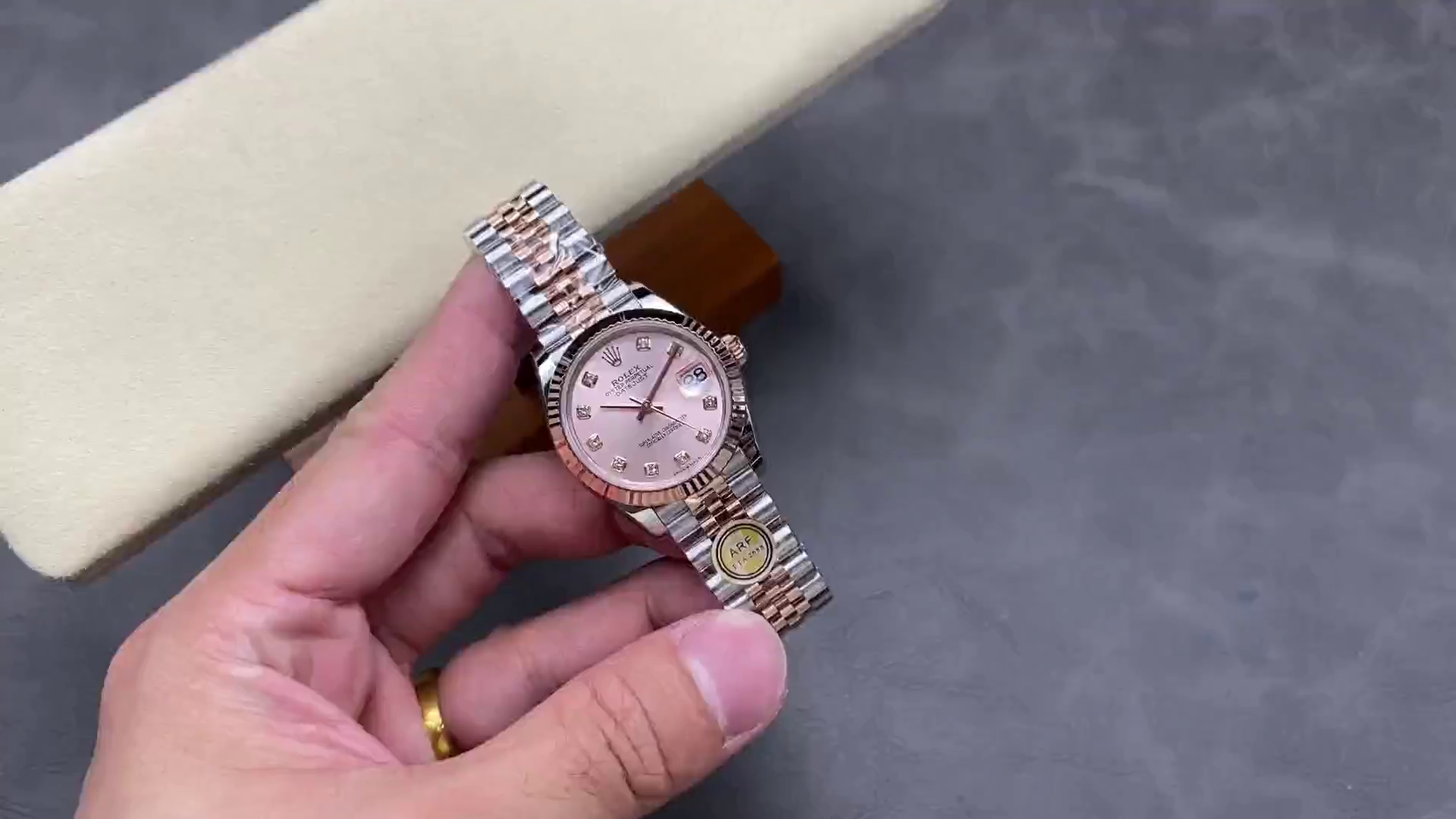 Replica Rolex Datejust 31 Rose Diamond Dial M278271 0024 Women's Watch - QualitySwissReplica