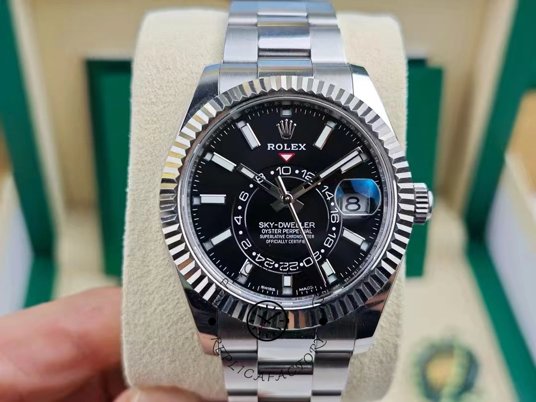 Replica Rolex Sky Dweller 42 White Rolesor Black Dial Oyster M336934 0007 Men's Watch - QualitySwissReplica
