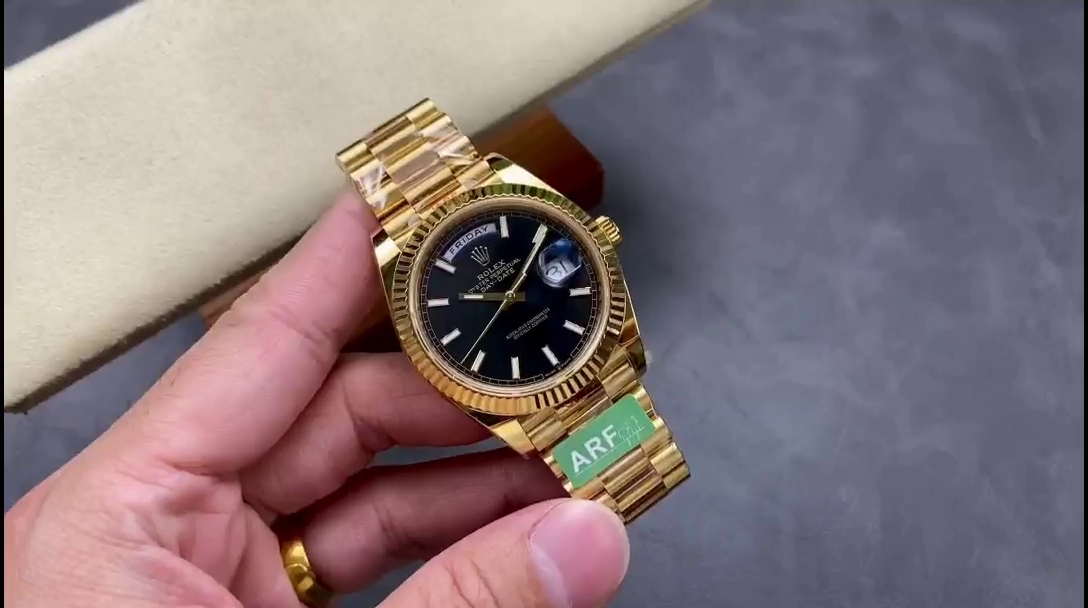 Replica Rolex Day Date 40mm Yellow Gold President Black Dial m228238 0067 - QualitySwissReplica