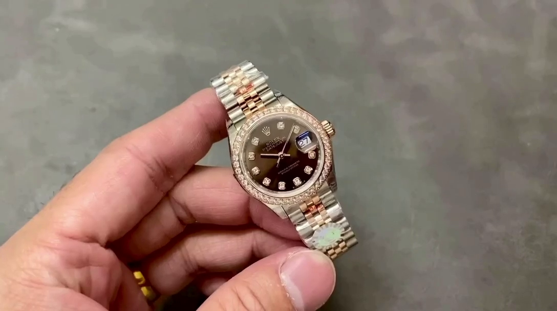 Replica Rolex Datejust 28 Chocolate Diamond Dial m279135rbr 0018 Women's Watch - QualitySwissReplica