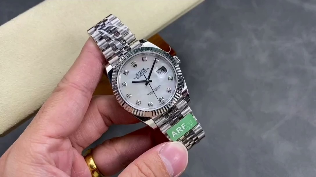 Replica Rolex Datejust 41 Steel White Gold MOP Diamond Dial 126334 Men's Watch - QualitySwissReplica