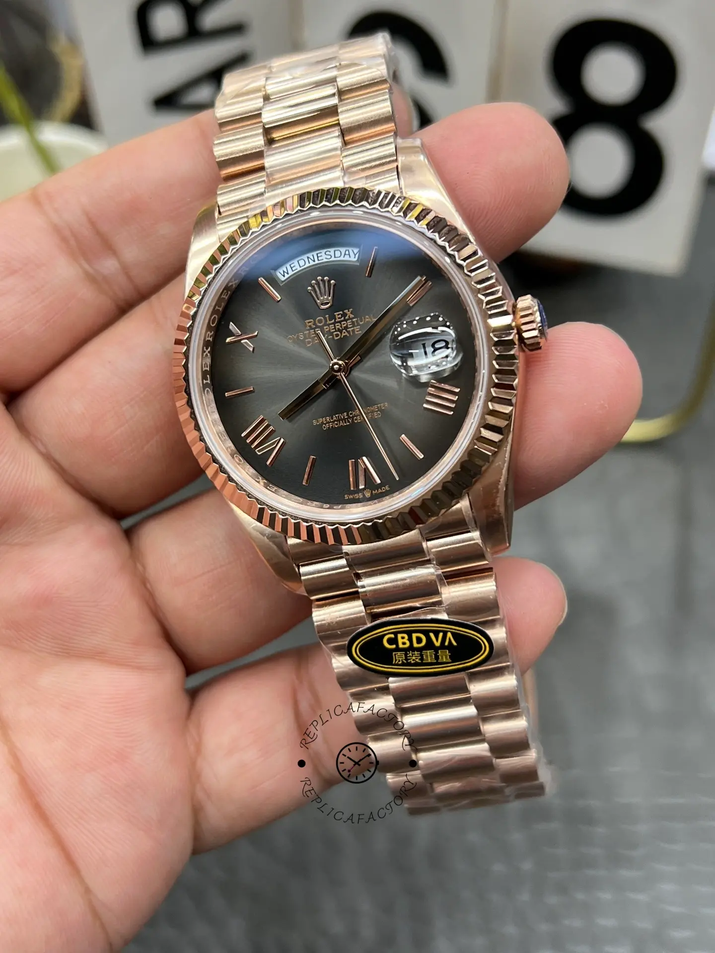 Replica Rolex Day Date in 18 ct Everose Gold M228235 0055 40mm - QualitySwissReplica