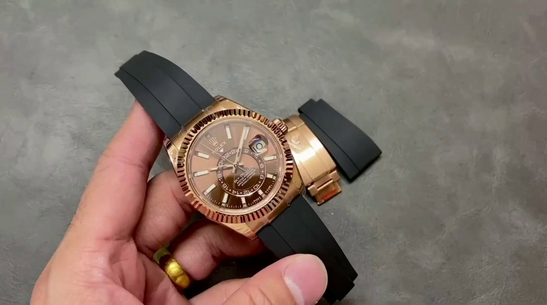 Replica Rolex Sky Dweller m336235 0002 42mm - QualitySwissReplica