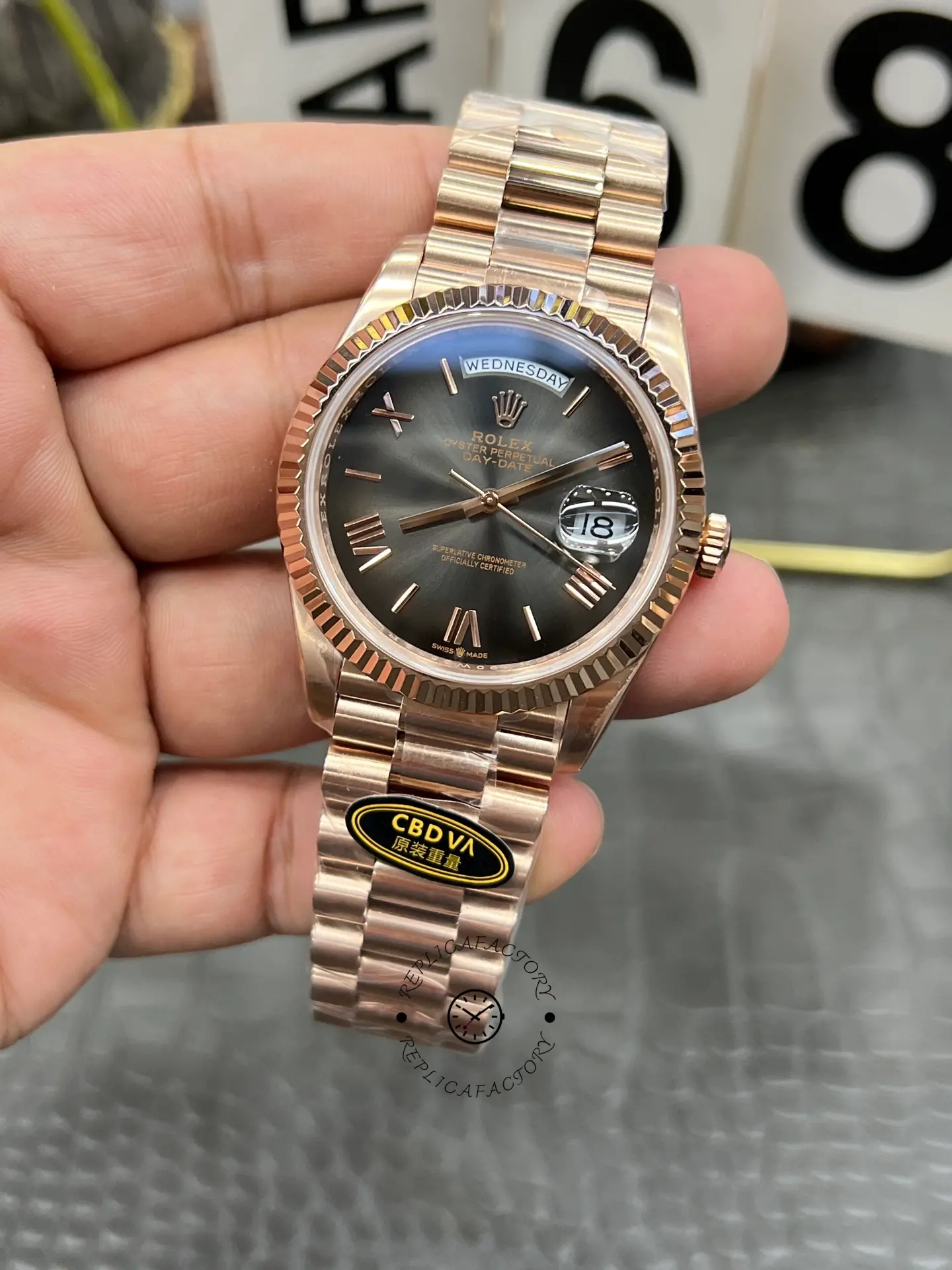 Replica Rolex Day Date in 18 ct Everose Gold M228235 0055 40mm - QualitySwissReplica