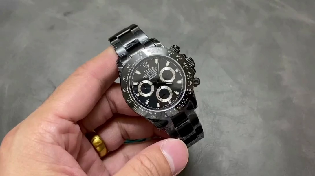Replica Rolex Cosmograph Daytona 116500LN Carbon Black Coated Limited Edition Watch - QualitySwissReplica
