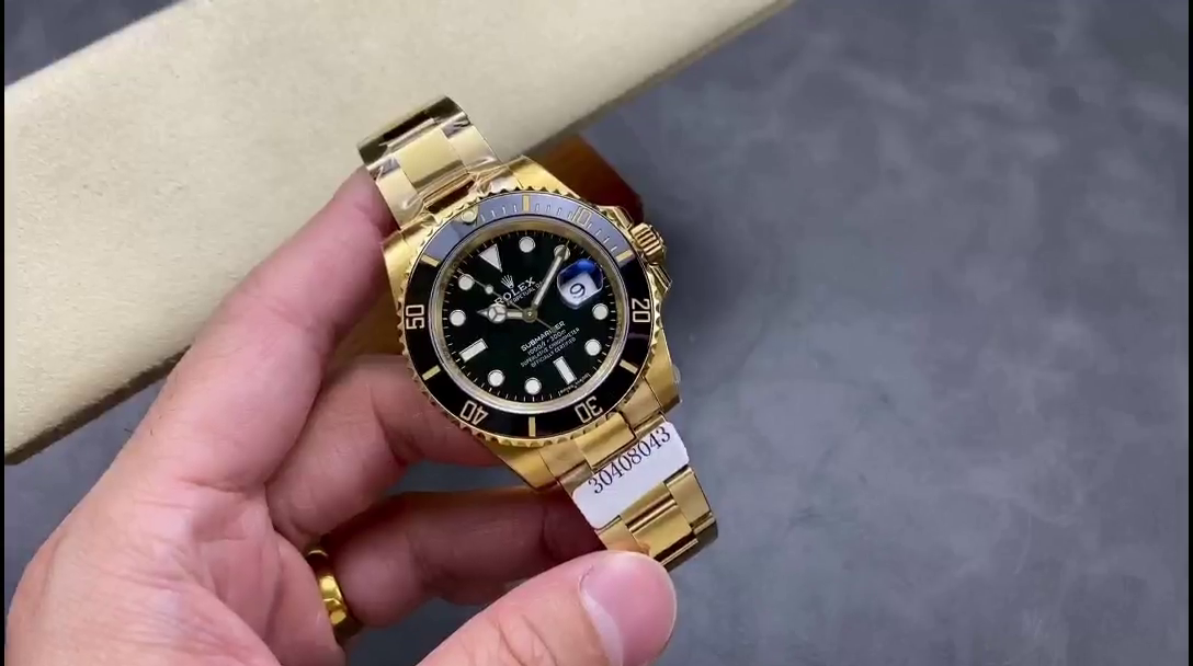 Replica Rolex Submariner Date 116618LN Black Dial 40mm Mens Watch - QualitySwissReplica