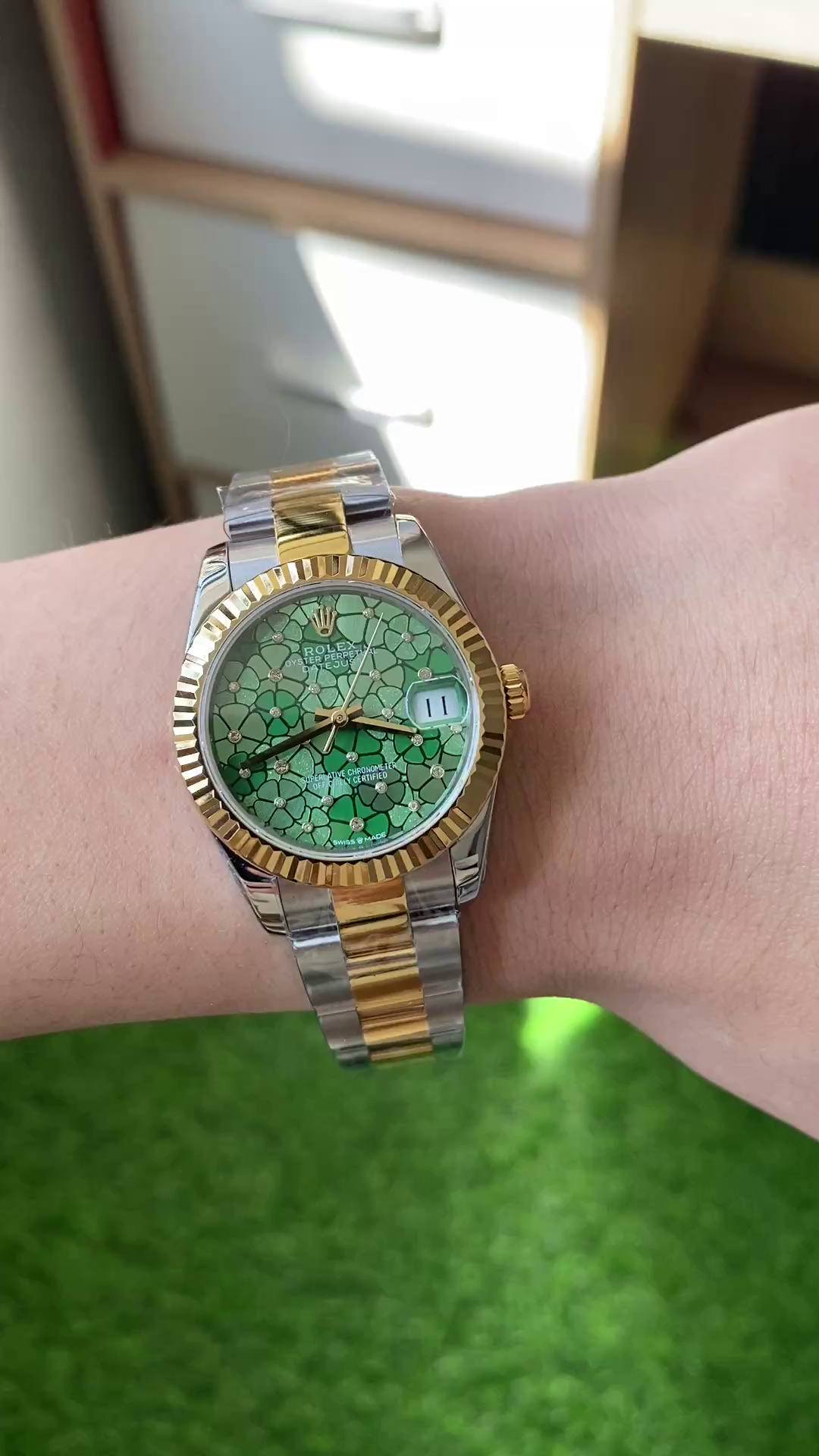 Replica Rolex Datejust 31 Yellow Gold Olive Green Floral Motif Diamond Dial m278273 0031 - QualitySwissReplica