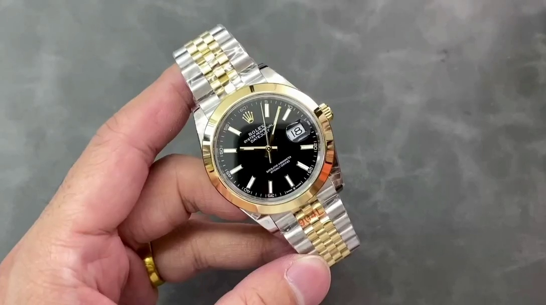 Replica Rolex Datejust 41 Black Dial Jubilee Bracelet M126303 0014 Men's Watch - QualitySwissReplica