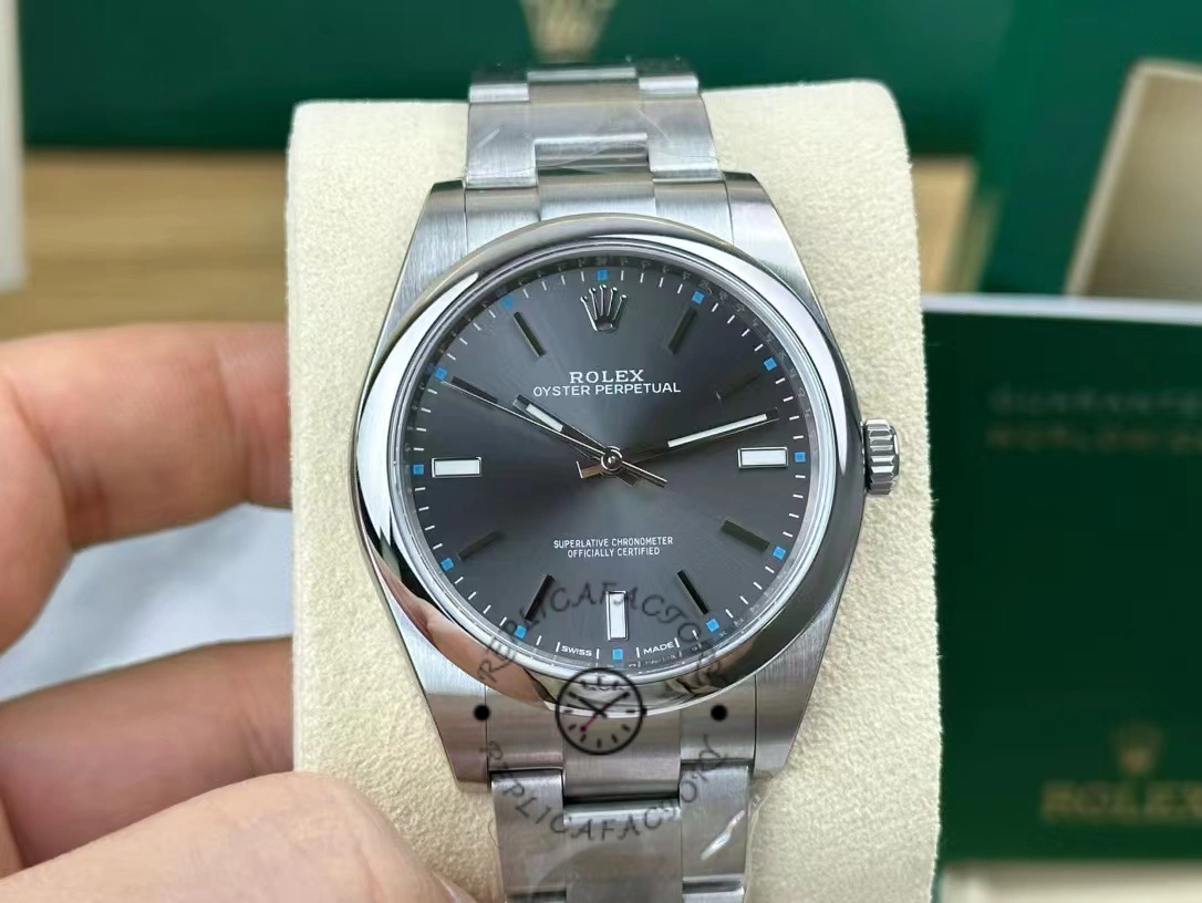 Replica Rolex Oyster Perpetual 114300 0001 39MM - QualitySwissReplica
