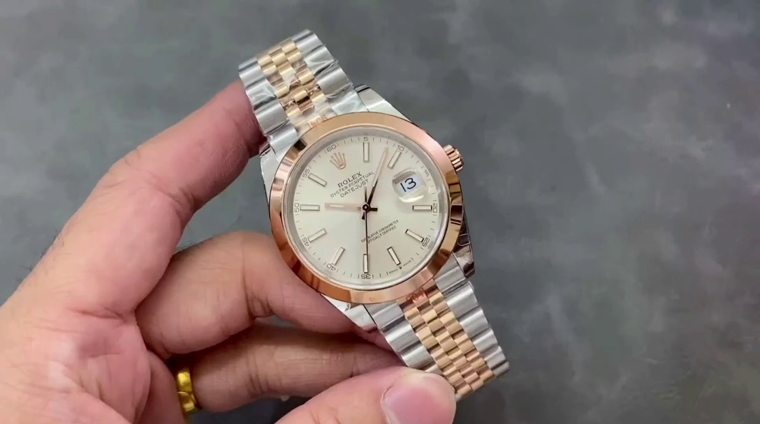 Replica Rolex Datejust 41MM 126301 0010 Rose Gold Sundust Index Dial Mens Watch - QualitySwissReplica