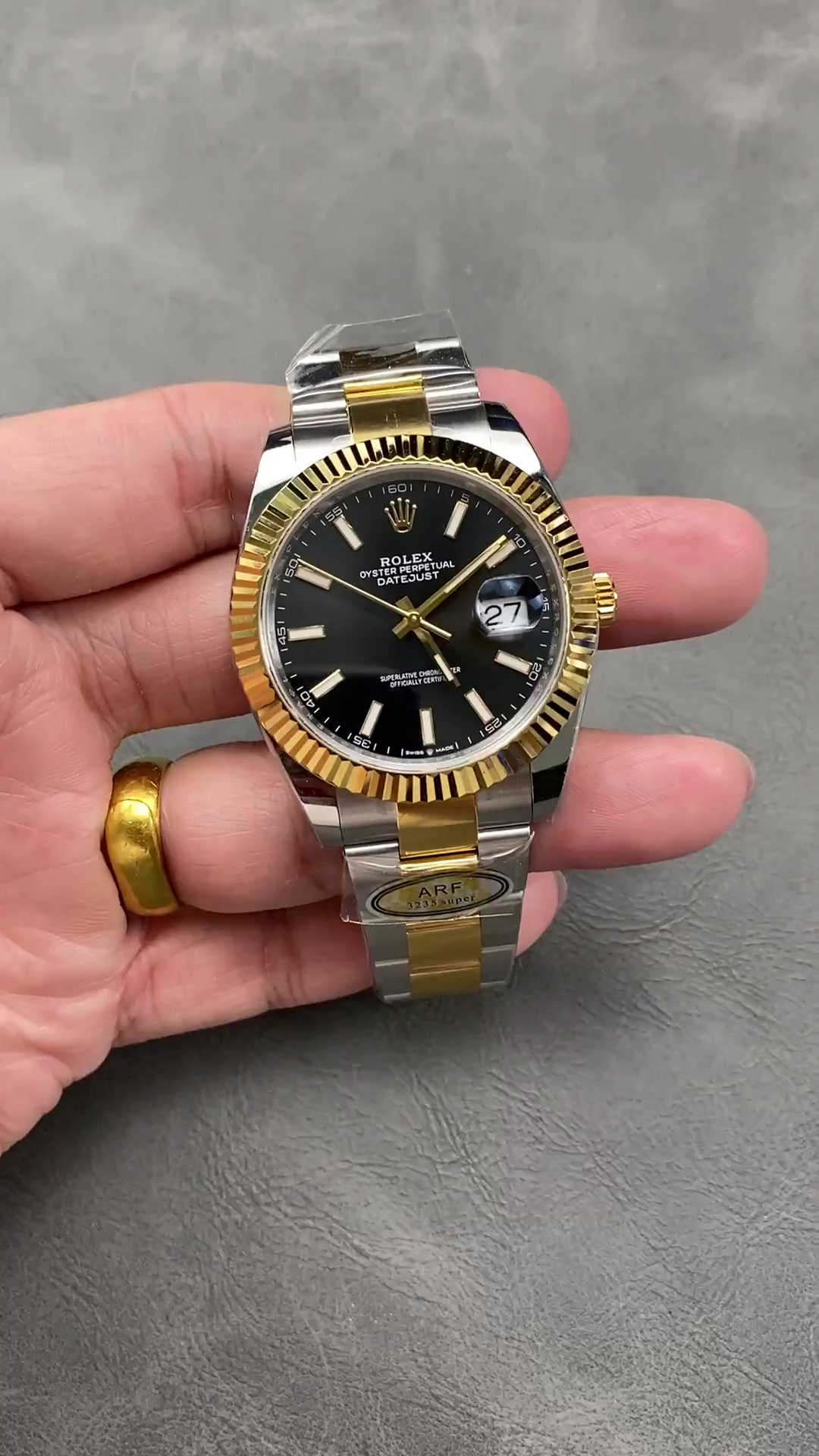 Replica Rolex Datejust 41 Black Dial Fluted Bezel 126333 0013 Men's Watch - QualitySwissReplica