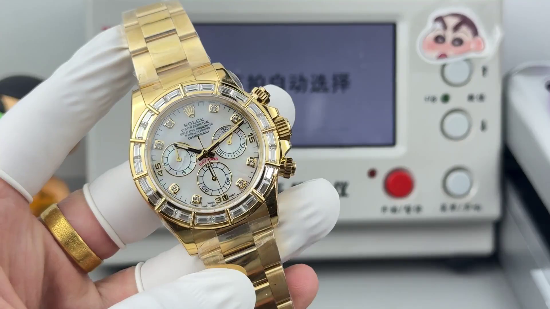 Replica 1:1 Clone Rolex Daytona MOP Dial 116568BR 40mm Men's Watch - QualitySwissReplica