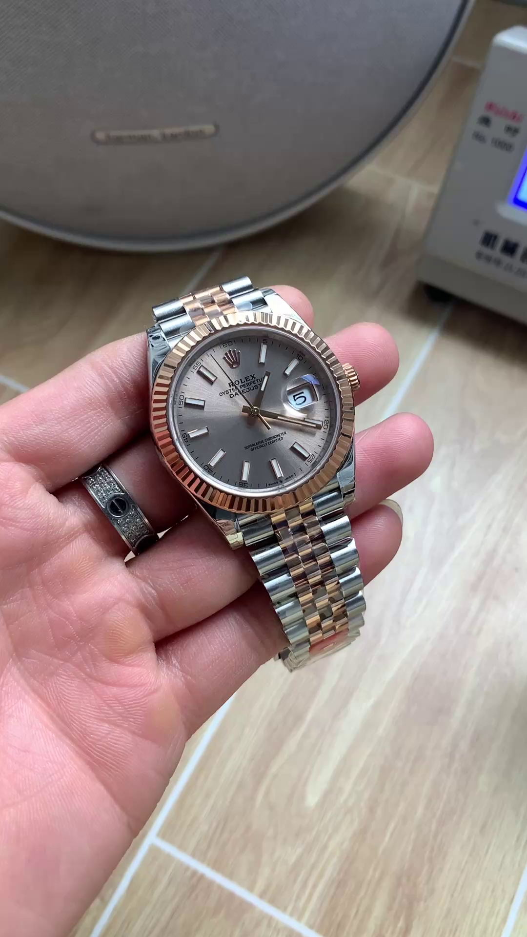 Replica Rolex Datejust 41mm Two Tone Rose Gold Jubilee Band Sundust Index Dial 126331 0010 - QualitySwissReplica