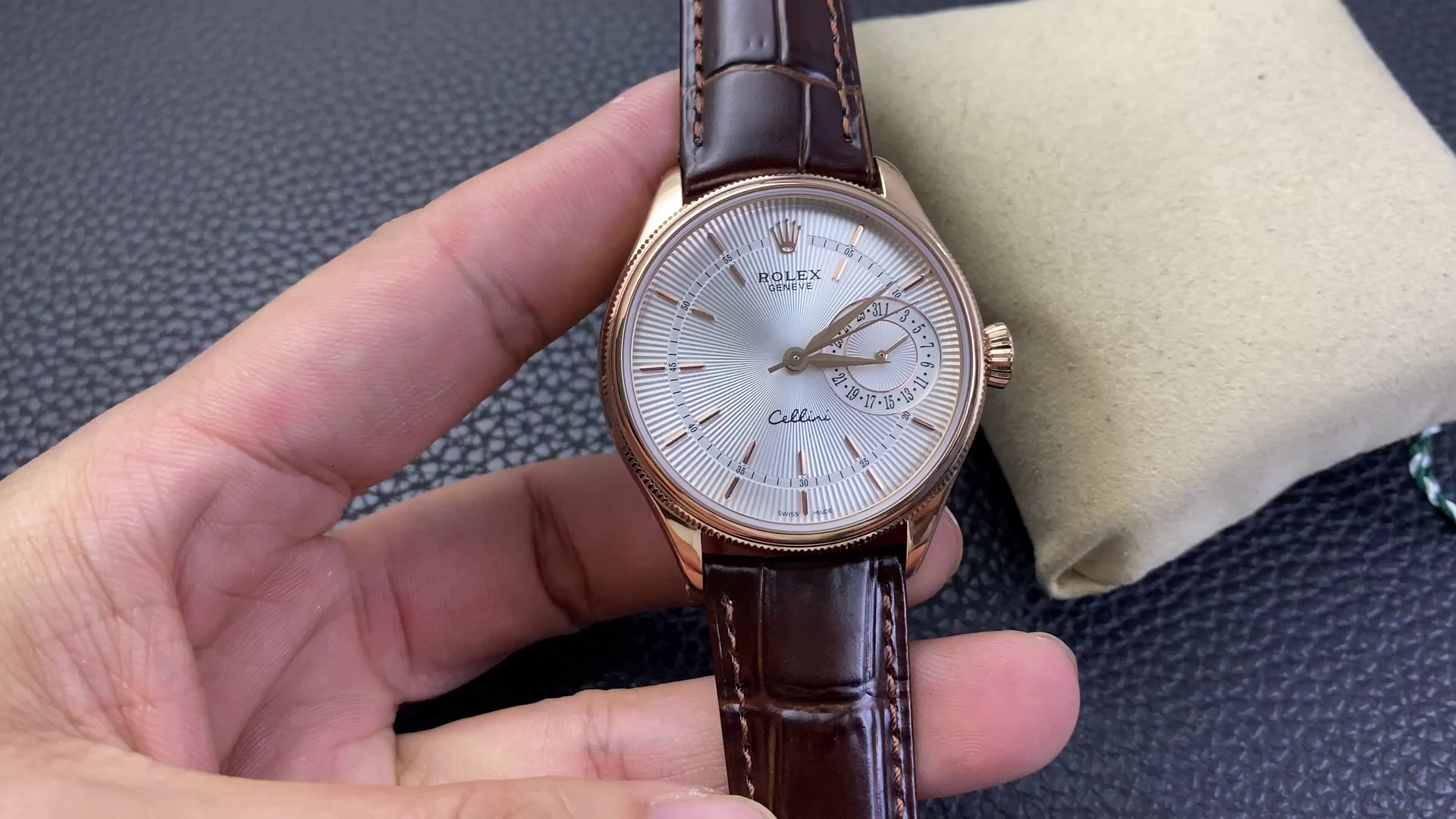 Replica Rolex Cellini Date Rose Gold Silver Crocodile Leather Strap 50515 39mm Mens Watch - QualitySwissReplica