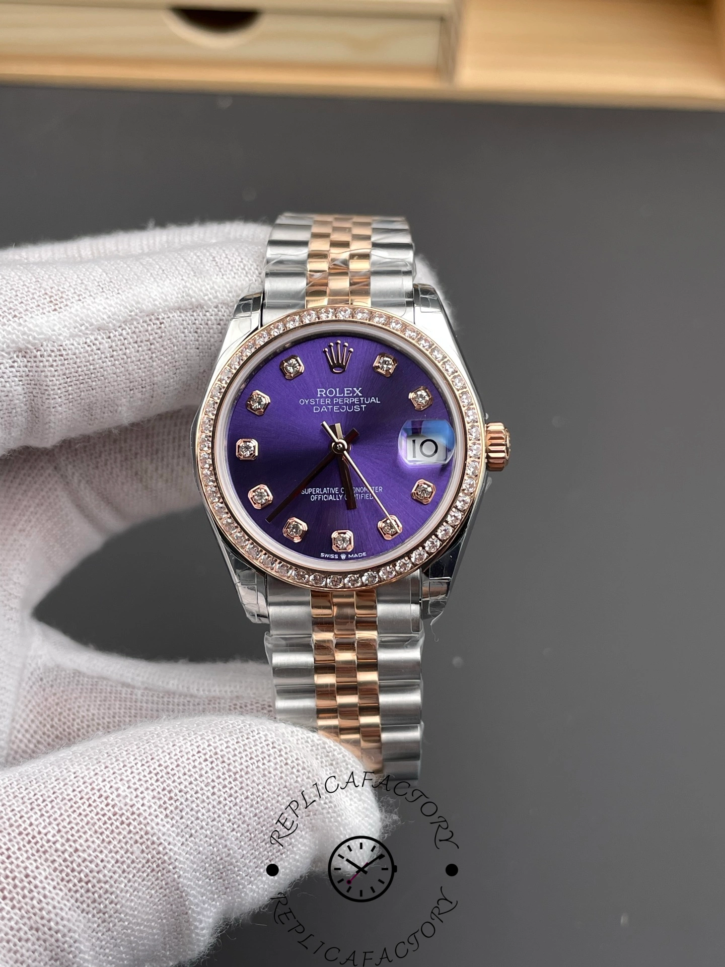 Replica Rolex Datejust 28mm Everose Gold m279381rbr 0015 Aubergine Diamond Lady Watch - QualitySwissReplica