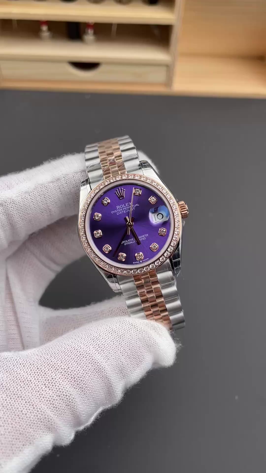 Replica Rolex Datejust 28mm Everose Gold m279381rbr 0015 Aubergine Diamond Lady Watch - QualitySwissReplica
