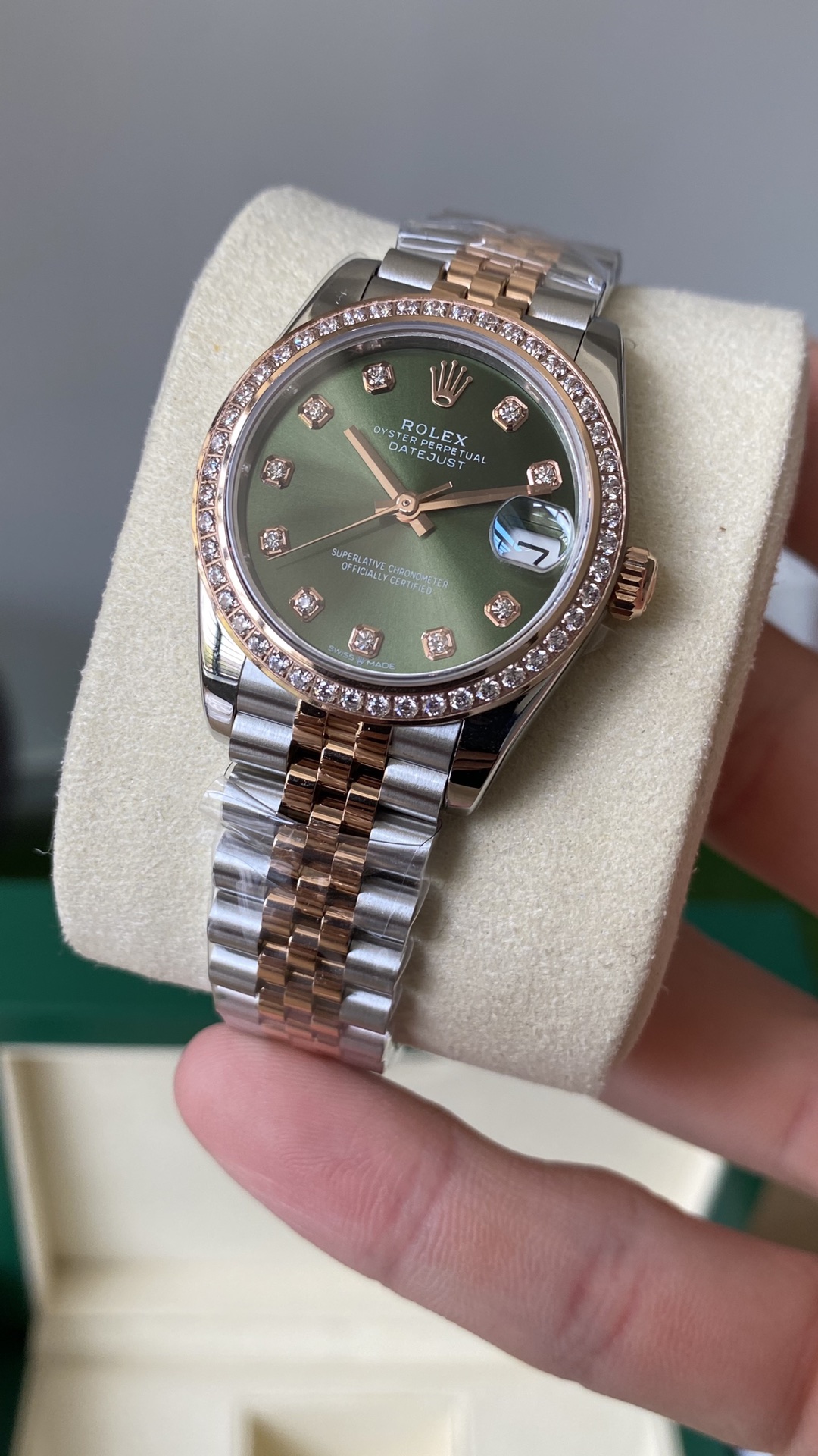 Replica Rolex Datejust Olive Green Diamond Steel & Rose Gold 279381RBR 0007 Lady Watch - QualitySwissReplica