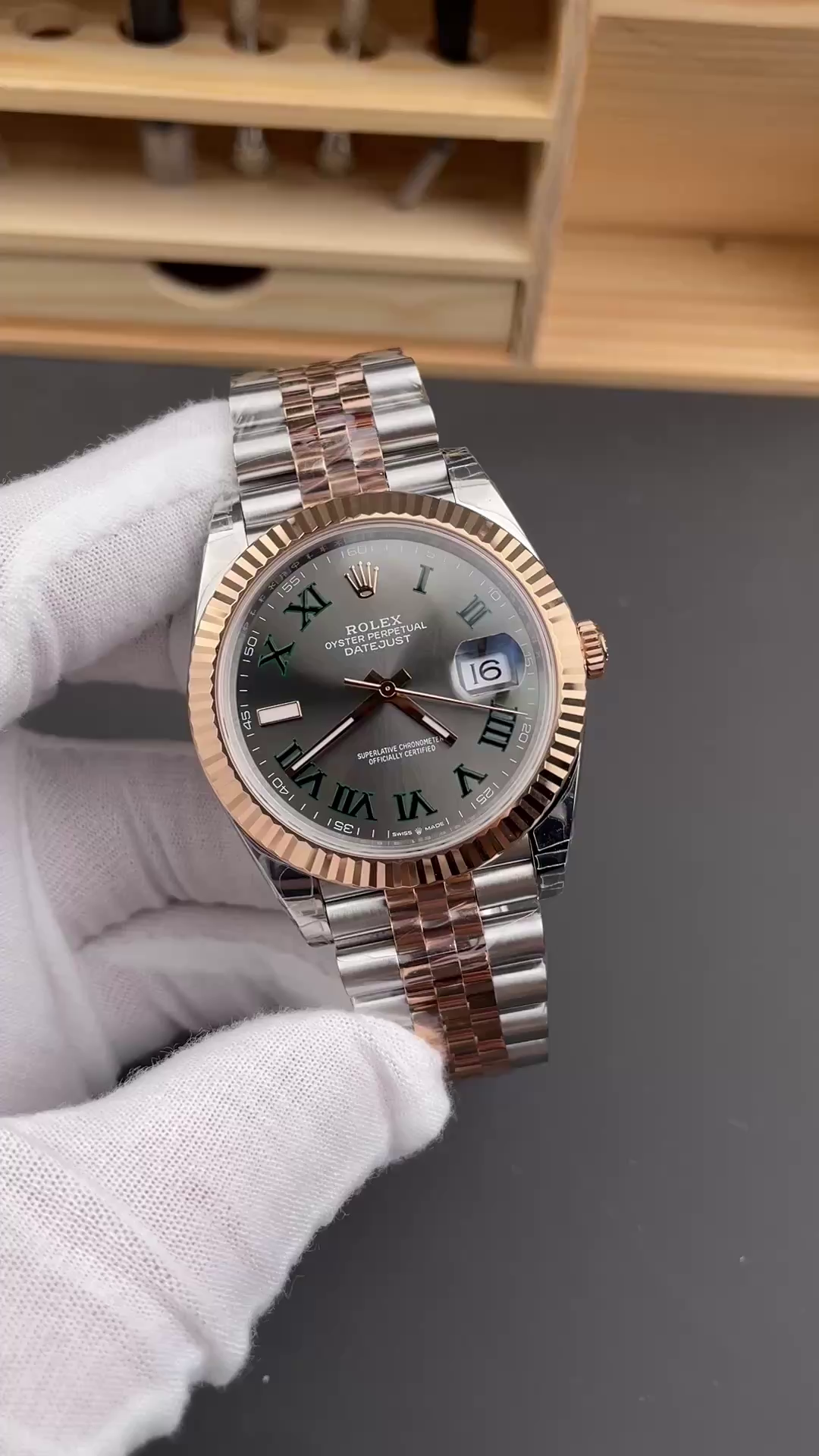 Replica Rolex Datejust 41 Everose Gold Oystersteel Grey Dial m126331 0016 - QualitySwissReplica