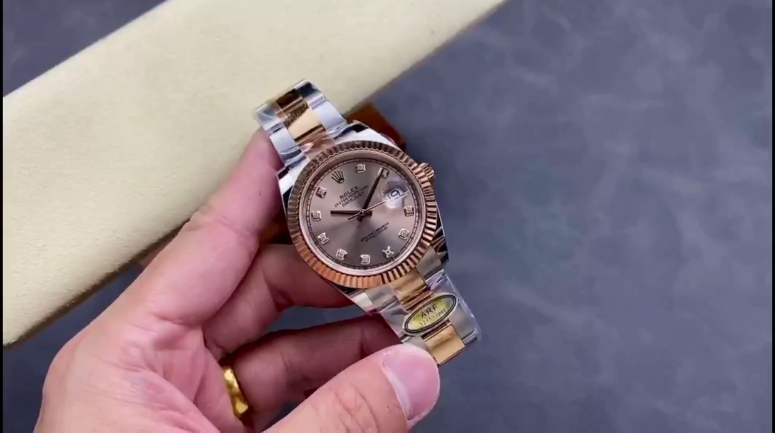 Replica Rolex Datejust 126331 0007 Sundust Diamond Oyster 41mm Steel and Everose Gold Watch - QualitySwissReplica