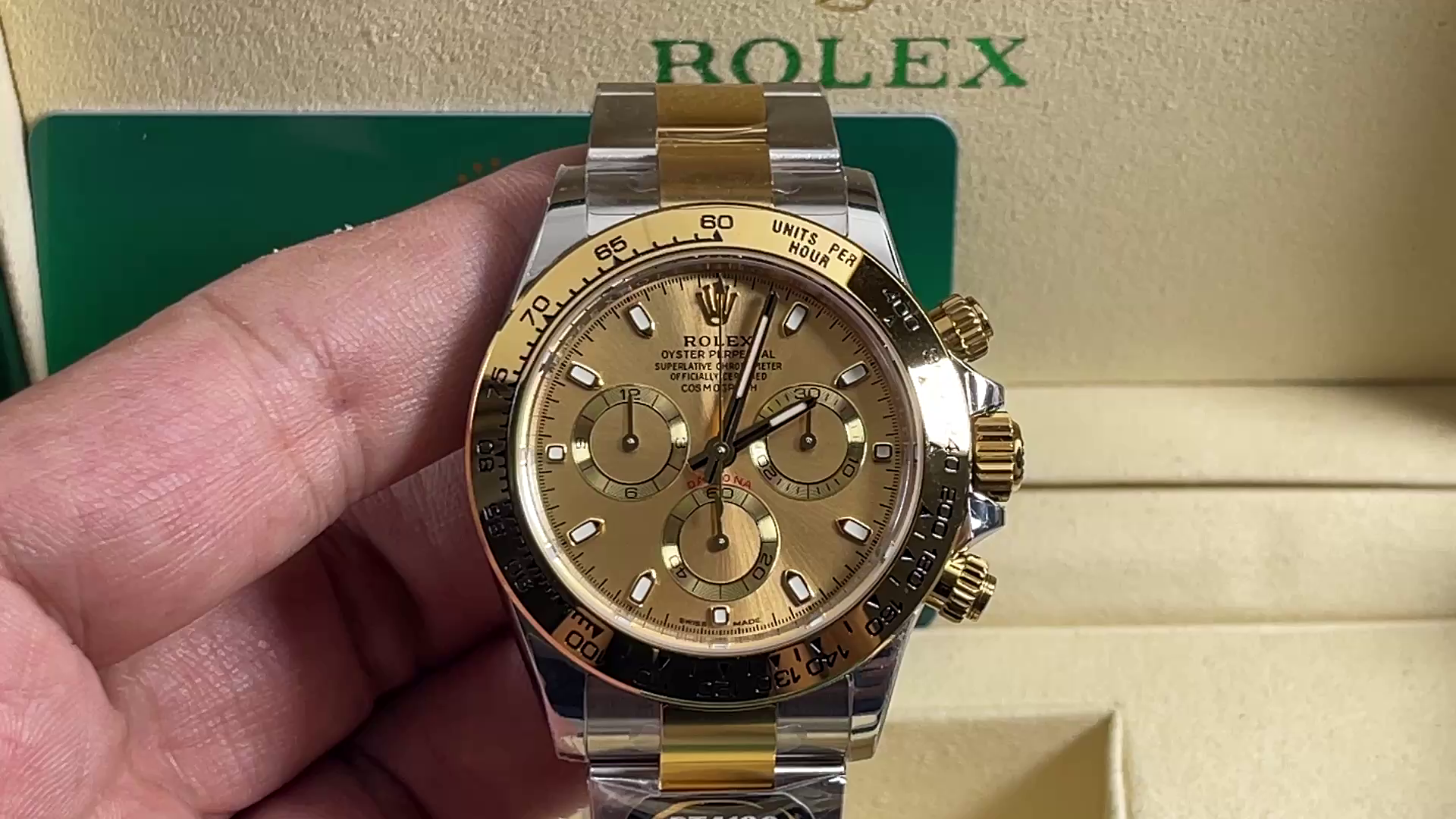 Replica Rolex Cosmograph Daytona 116503 Champagne Index Dial 40MM Mens Watch - QualitySwissReplica