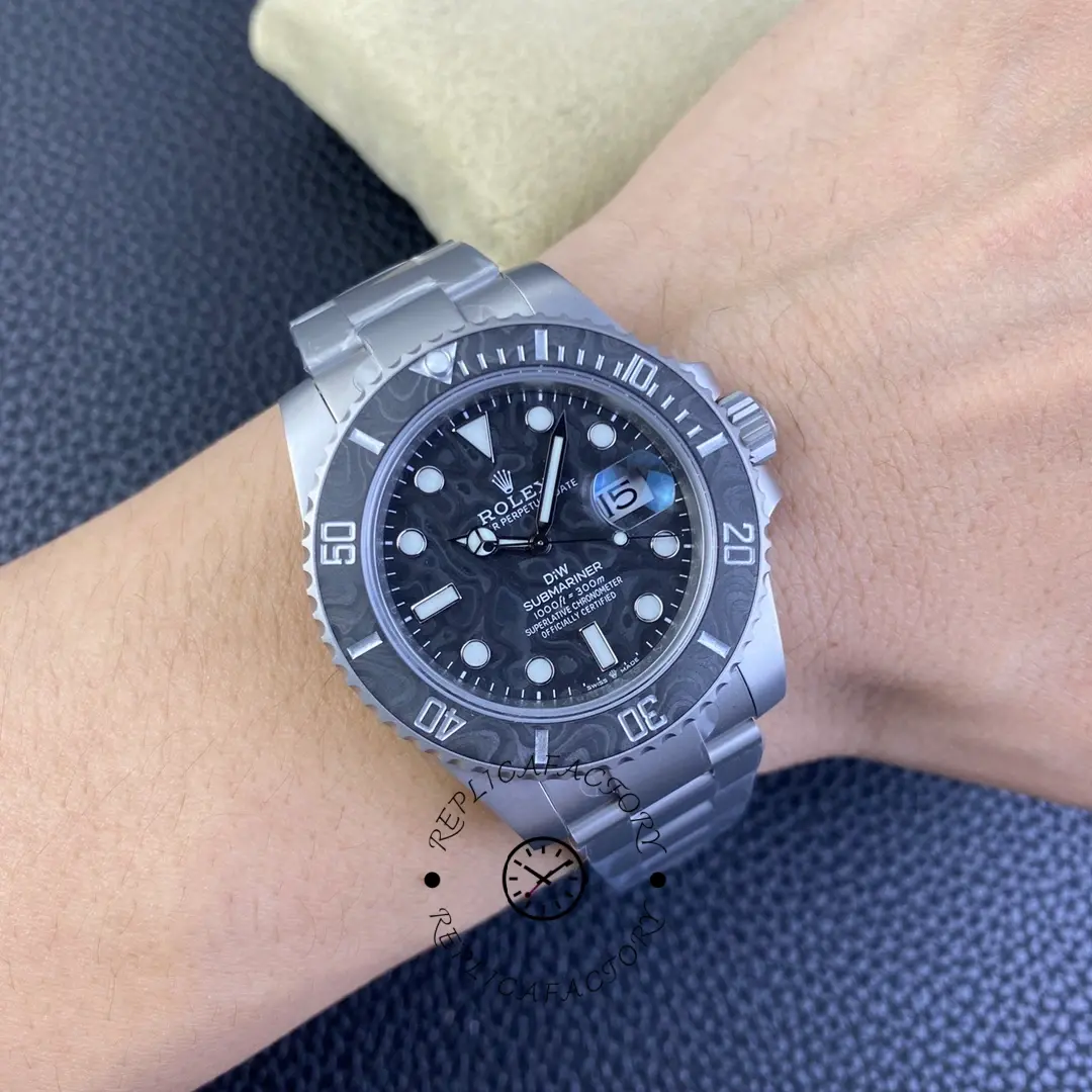Replica Custom Rolex Submariner Carbon Fiber - QualitySwissReplica