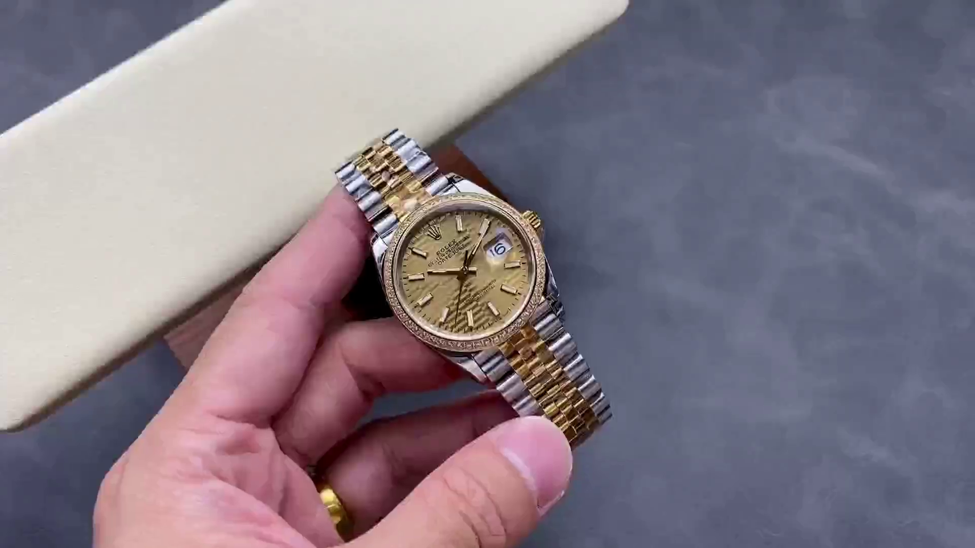 Replica Rolex Datejust 126283RBR 0031 Champagne Fluted Motif 36mm Dial - QualitySwissReplica