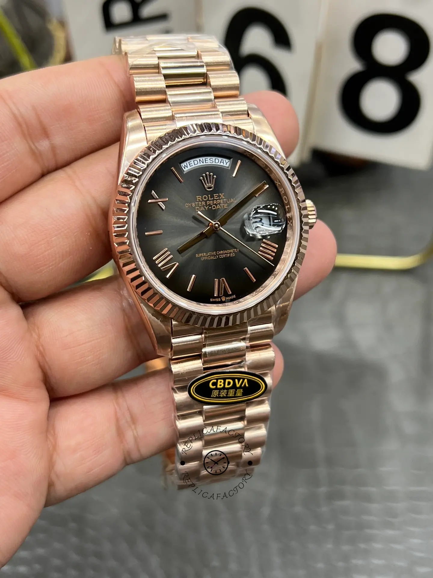 Replica Rolex Day Date in 18 ct Everose Gold M228235 0055 40mm - QualitySwissReplica