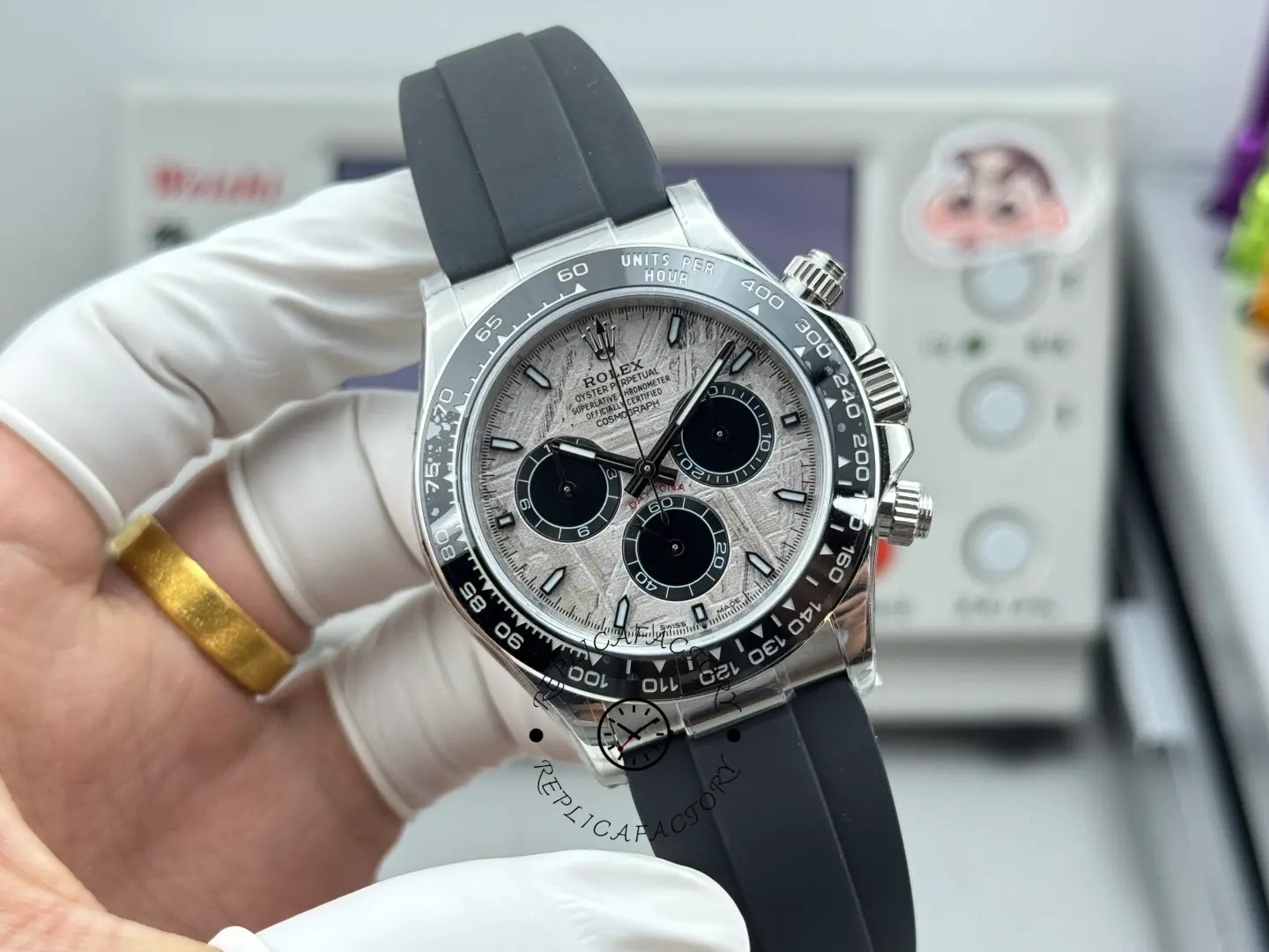 Replica Rolex Daytona 116519 Meteorite and Black Dial 40mm Mens Watch - QualitySwissReplica