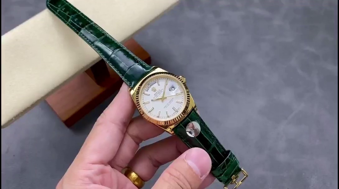Replica Rolex Day Date 36 White Dial 118135 0123 Green Leather Watch - QualitySwissReplica