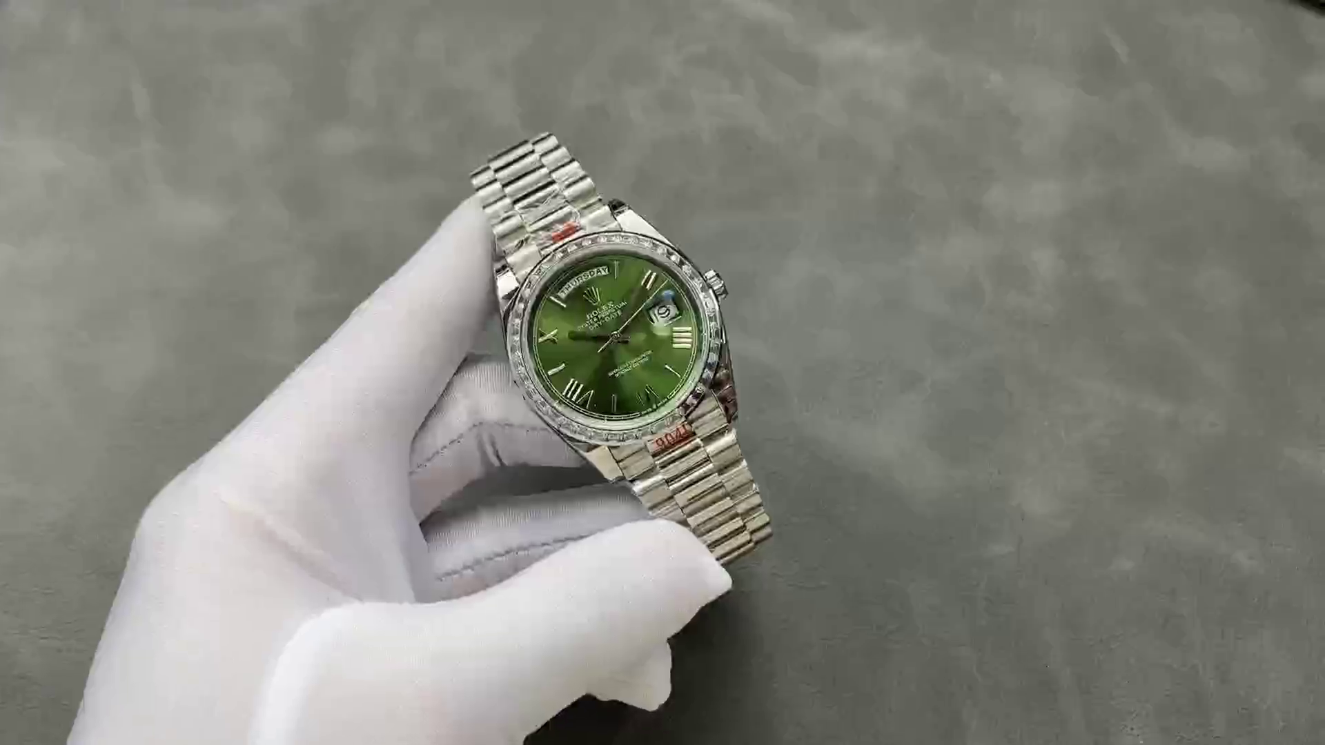 Replica Rolex Day-Date 228349RBR Green Roman Dial Diamond Bezel 40mm Mens Watch - QualitySwissReplica