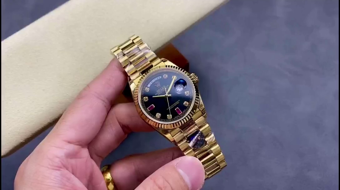 Replica Rolex Day Date 118238 Black Diamond Dial Fluted Bezel 36mm Mens Watch - QualitySwissReplica
