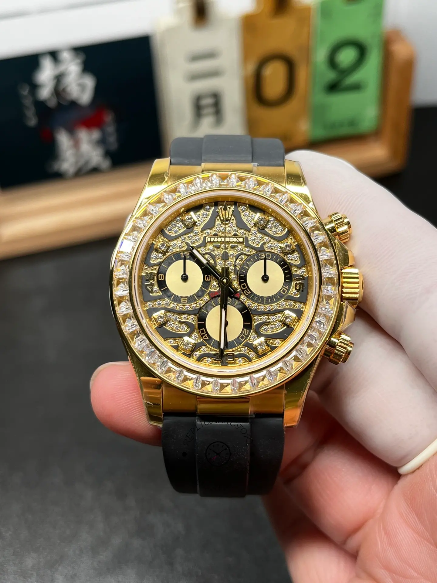 Replica Rolex Cosmograph Daytona 116588 Yellow Gold Black Rubber Strap 40mm Mens Watch - QualitySwissReplica