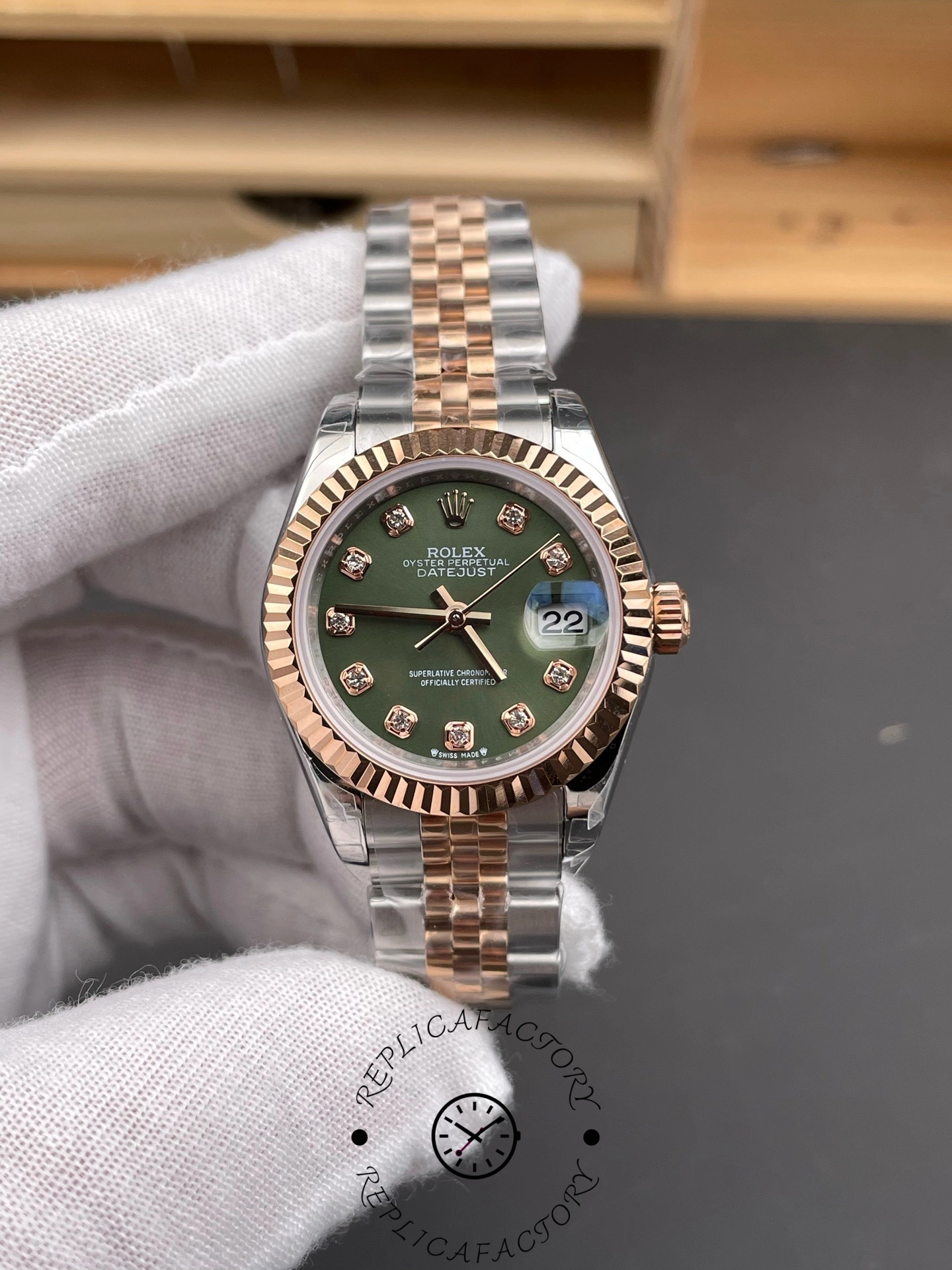 Replica Rolex Datejust 279171 0007 28 Olive Green Diamond-Set Jubilee Ladies Watch - QualitySwissReplica