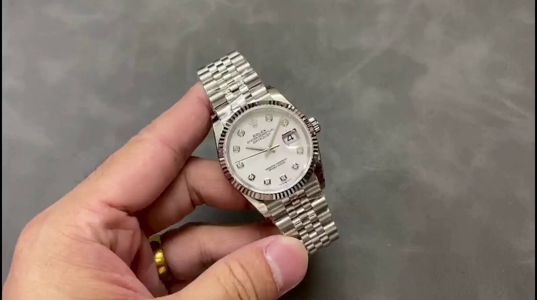 Replica Rolex Datejust 126234 White Mother of Pearl Diamonds Dial 36MM Unisex Watch - QualitySwissReplica