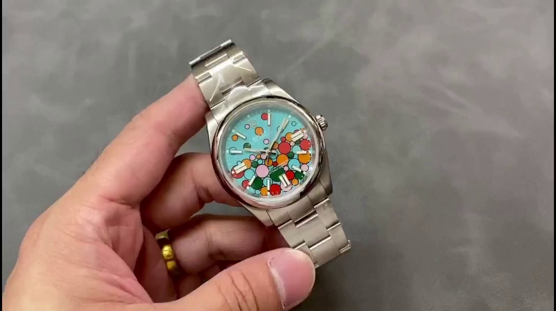 Replica Rolex Oyster Perpetual 41mm Blue Dial Stainless Steel m124300-0008 - QualitySwissReplica