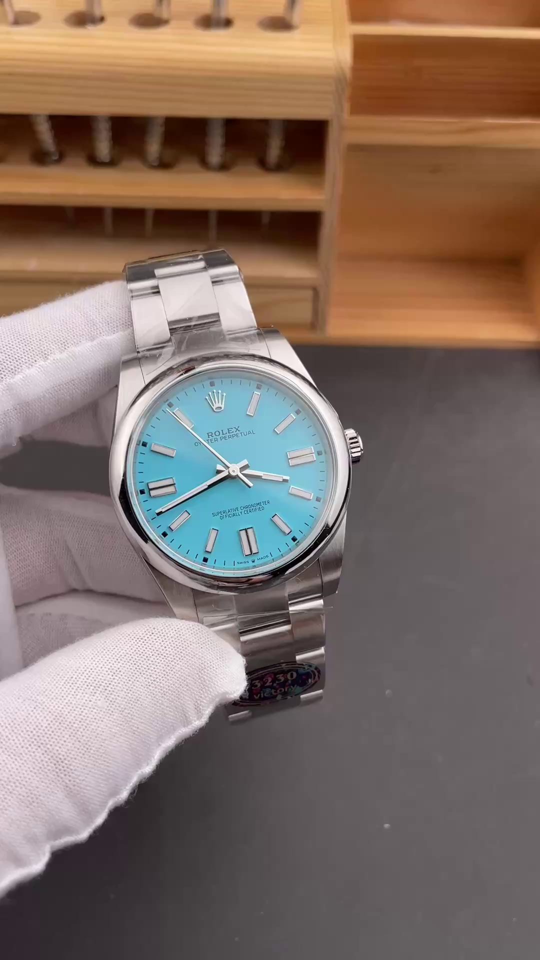 Replica Rolex Men's Oyster Perpetual 41 Turquoise Dial m124300 0006 Men's Watch - QualitySwissReplica