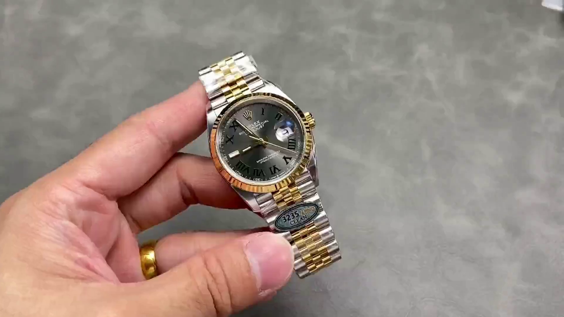 Replica Rolex Datejust m126333 0020 Grey Dial Jubilee 41mm Two Tone Men's Watch - QualitySwissReplica