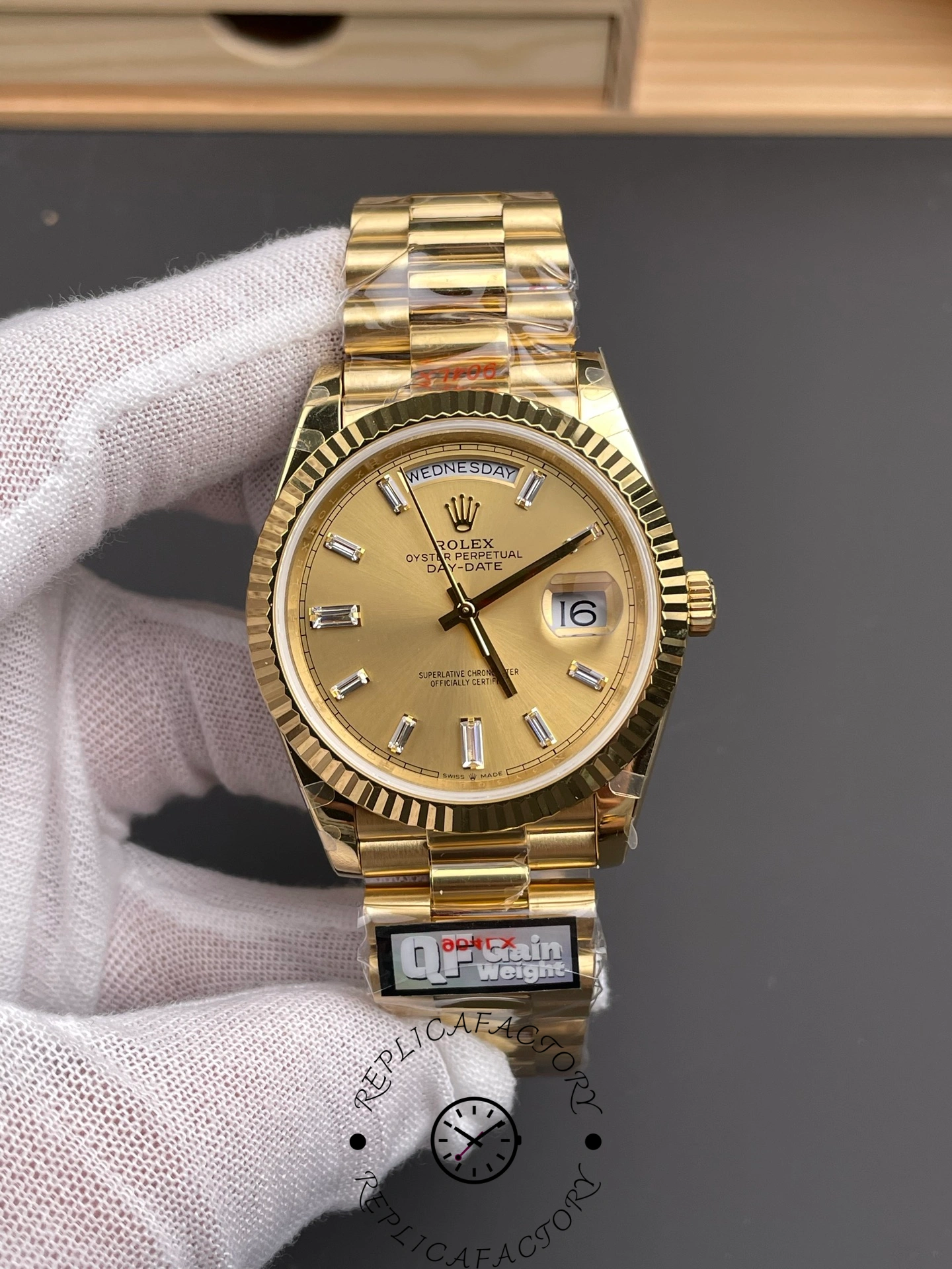 Replica Rolex Day Date 40 Yellow Gold Champagne Dial m228238 0005 - QualitySwissReplica