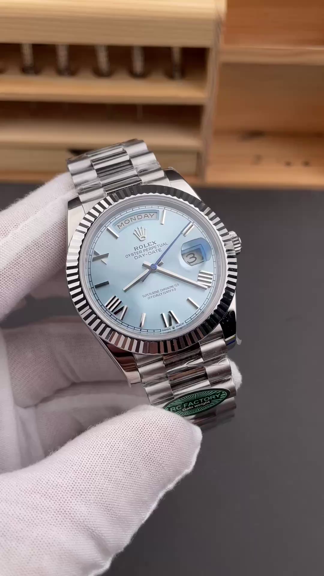 Replica Rolex Day-Date 228236 0012 Fluted Bezel Ice Blue Dial 40MM Mens Watch - QualitySwissReplica