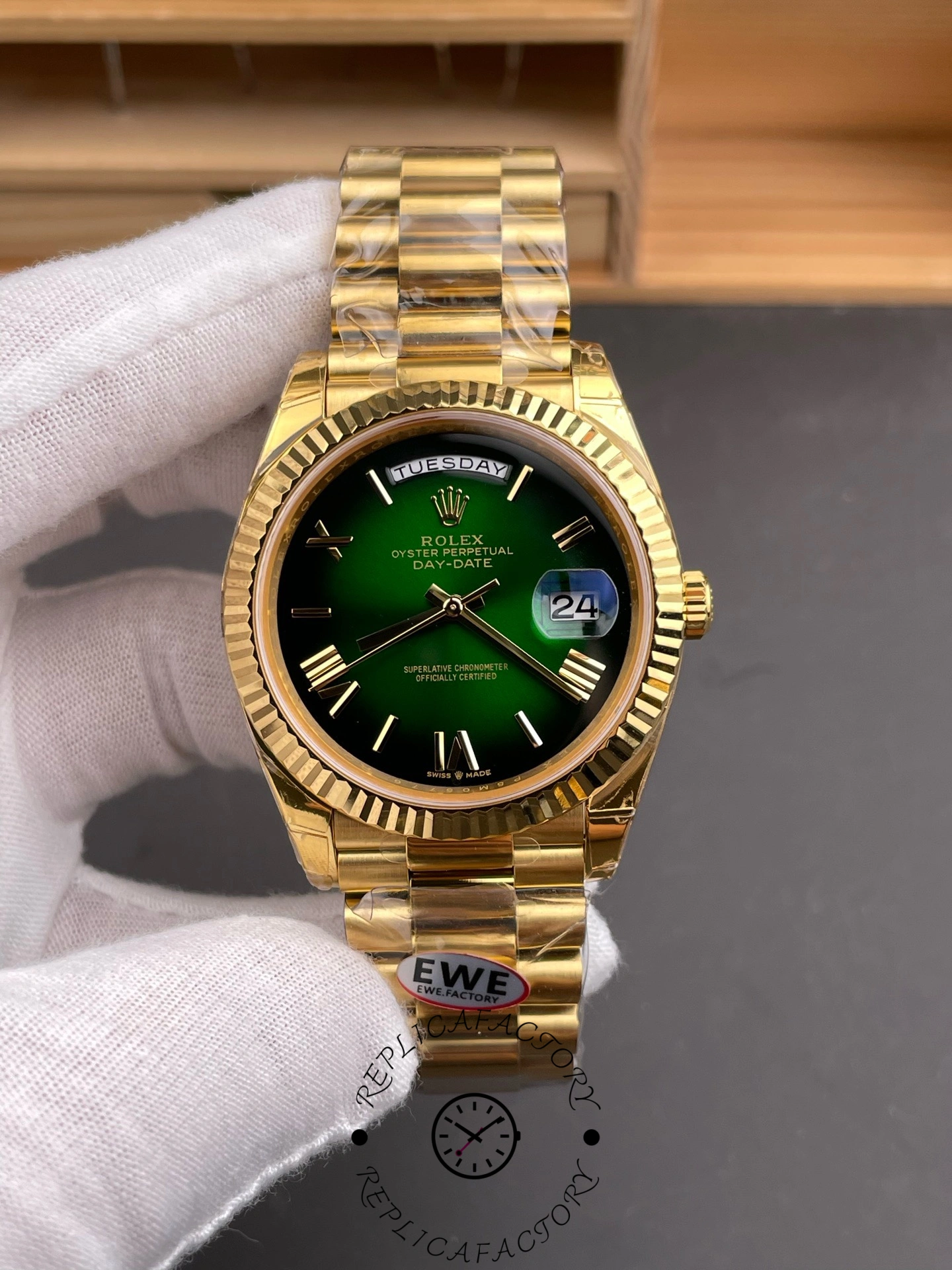 Replica Rolex Day Date 40 Yellow Gold Green Ombre Dial M228238 0069 - QualitySwissReplica