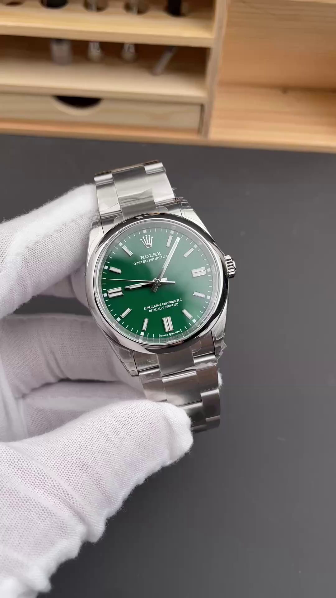 Replica Rolex Oyster Perpetual 36mm 126000 Green Dial - QualitySwissReplica