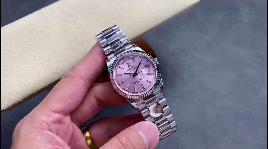 Replica Rolex Day Date 36mm Pink Diamond-Set Dial Fluted Bezel President m128239 0071 - QualitySwissReplica