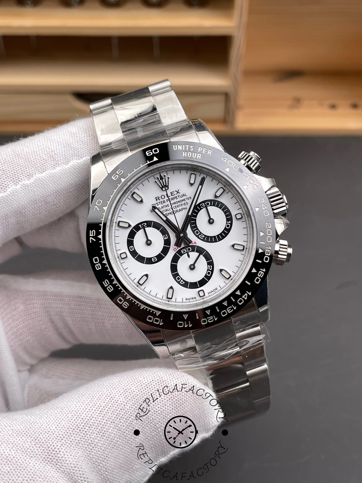 Replica Rolex Cosmograph Daytona 116500LN-0001 Stainless Steel White Dial 40mm Mens Watch - QualitySwissReplica