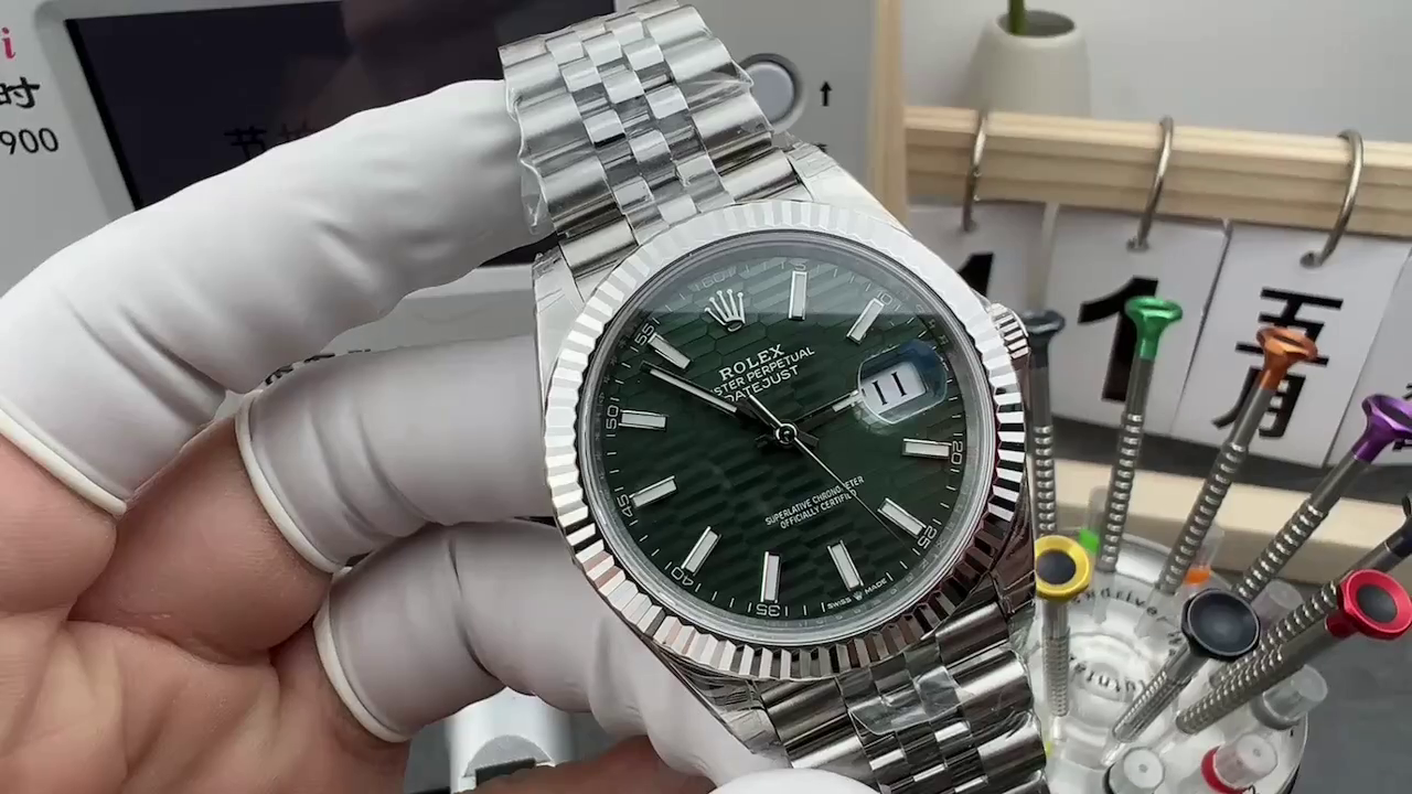 Replica Rolex Datejust 41mm Stainless Steel 126334 0030 Mint Green Dial Fluted Jubilee - QualitySwissReplica