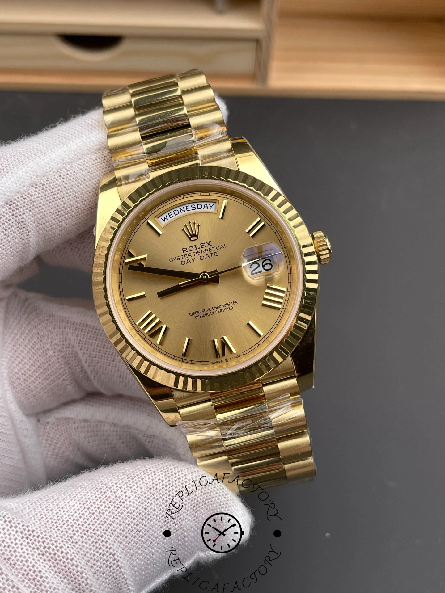 Replica Rolex Day-Date 228238 Champagne Roman Dial Fluted Bezel 40mm Mens Watch - QualitySwissReplica