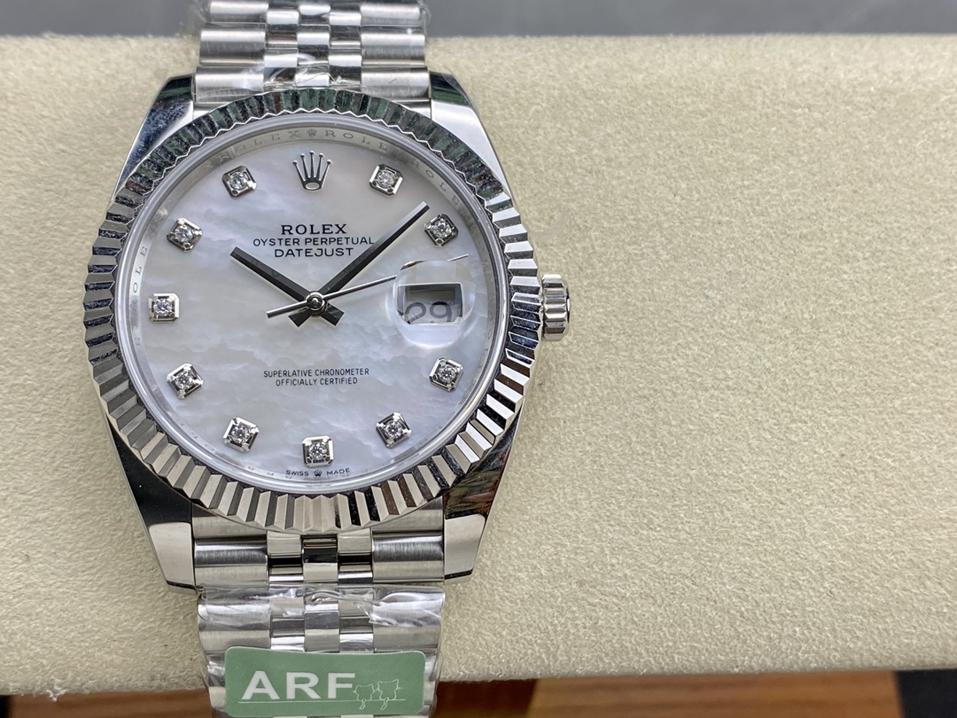 Replica Rolex Datejust 41 Steel White Gold MOP Diamond Dial 126334 Men's Watch - QualitySwissReplica