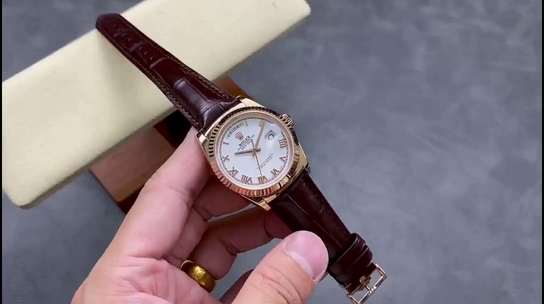 Replica Rolex Day Date 36 White Dial 118135 0064 Brown Leather Watch - QualitySwissReplica
